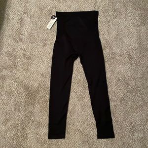 High waisted black leggings